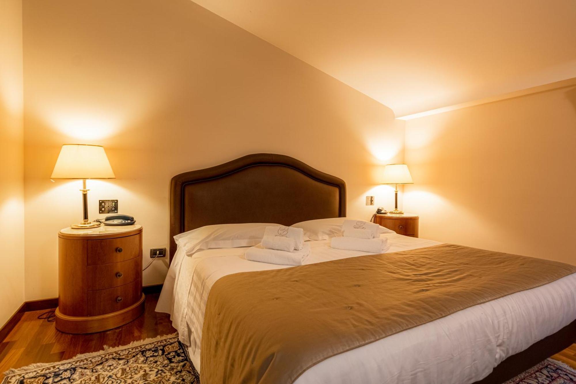 Hotel Cala Del Porto Vibo Valentia Marina Luaran gambar