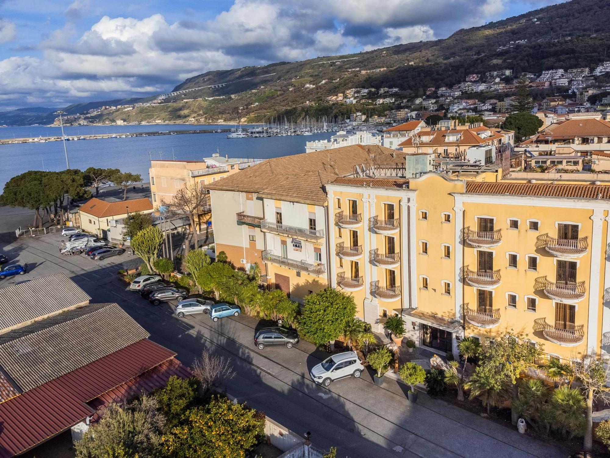Hotel Cala Del Porto Vibo Valentia Marina Luaran gambar